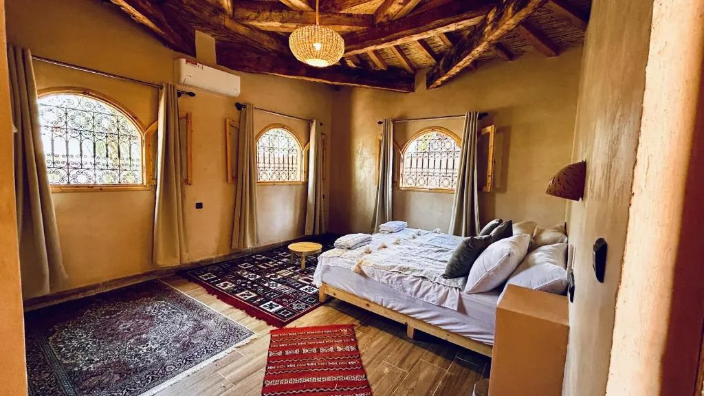 Serenity Lodge Zagora Guest House Restaurant & Desert Excursions