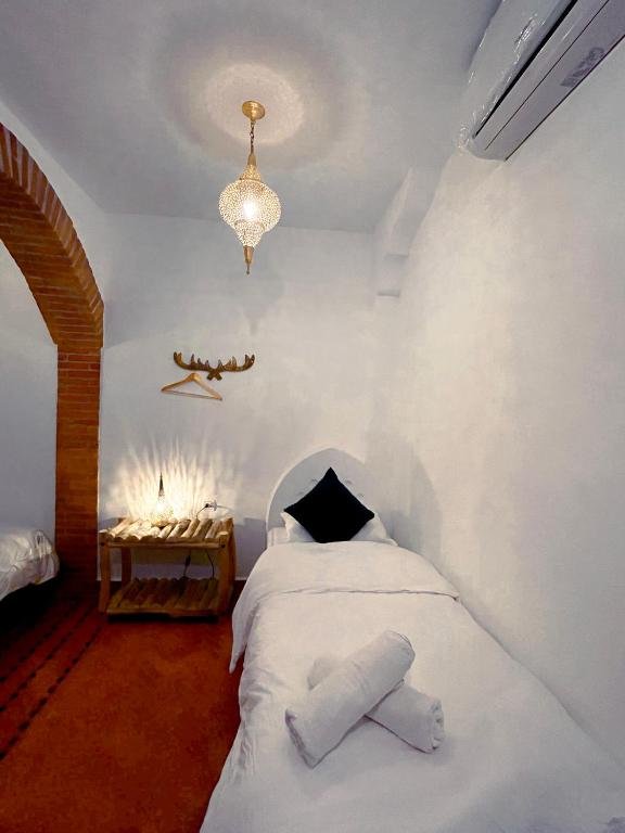 Riad Bab Mahrouk bedroom