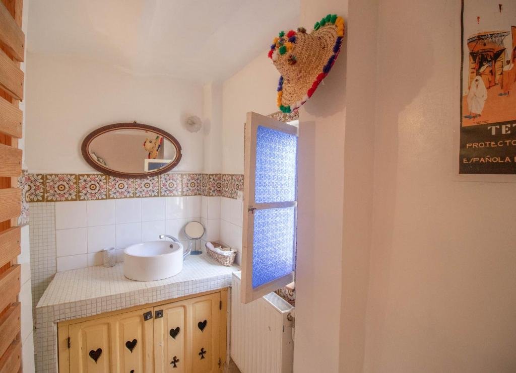 Bayt Alice Hostel Tangier